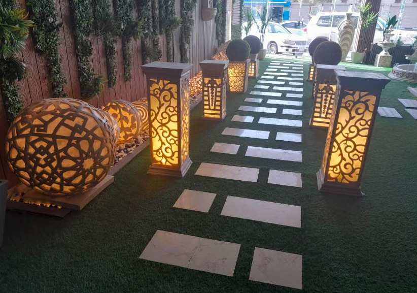 عمود اسلامي مضيء